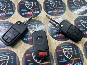 (1) Pontiac G8 08-10 Flip Remote Key Head New - Picture 1 of 1