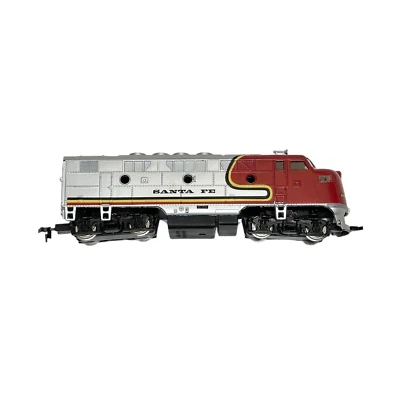 MODEL POWER HO SCALE SANTA FE F3 DIESEL LOCOMOTIVE - Image 1 of 4