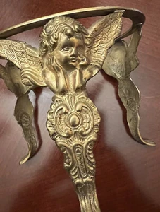 VINTAGE Messing Cherub Pflanzenständer Kerze Füße Gold Engel Flügel - Bild 1 von 5