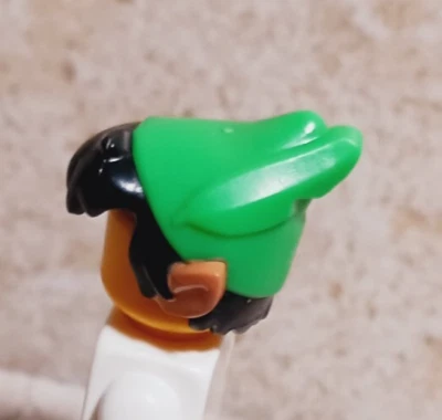 Nuevo LEGO Peluca de Elfo Sombrero Pelo Negro Marrón Orejas de Turrón Afroamericano Hispano Diversión Foto 1 de 3