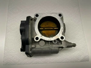 LEFT Throttle Body For 2011 2012 2013 Infiniti FX35 G35 M37 G37 M35 350Z 370Z - Picture 1 of 7
