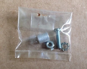 Shimano Chainguide Bushing Set for front derailleur NOS - Picture 1 of 4