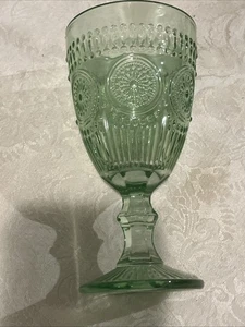 Pionierin Adeline schöner grüner Glas Wasserkelch mit Stiel geprägt 6,5" hoch - Bild 1 von 6
