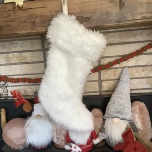 1 Target Fuzzy Furry Weihnachtsstrumpf Faux Winter weiß creme Fell weich - Bild 1 von 3