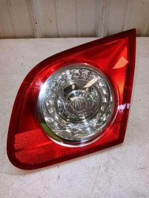 2006 07 08 09 2010 VOLKSWAGEN PASSAT PASSENGER INNER TAILLIGHT ASSY OEM USED  - Изображение 1 из 4