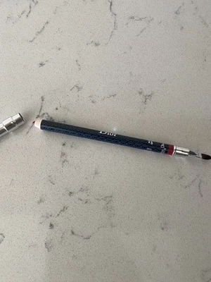 Dior Lipliner Pencil #663 Holiday Red  - Full Size  - Hard To Find Color - Image 1 of 2