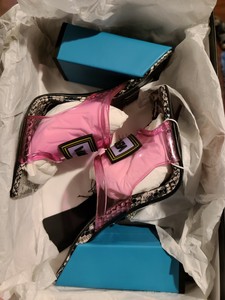 women's plastic slides