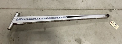 97-00 OEM Yamaha Vmax Deluxe XTC Trailing Arm Ski Spindle Front Suspension 500 - Imagem 1 de 4