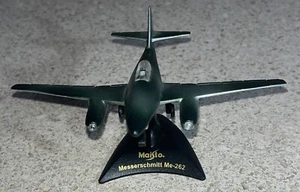 G824~ Maisto Messerschmitt Me-262 Die Cast Plane With Stand 3.75" Long - Picture 1 of 5
