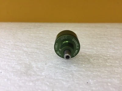 Estilo bayoneta Daniels DMC D30, postor de contacto. ¡Nuevo! Foto 1 de 2