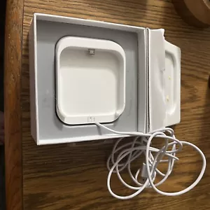 One Dock For Square Reader With Attached USB Cable - Picture 1 of 6