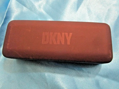 AUTÉNTICO - DKNY - NEGRO MATE - ESTUCHE RÍGIDO PARA GAFAS Foto 1 de 2