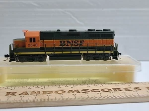 Atlas 46502 N Scale Classics EMD GP-35 Diesel Locomotive BNSF #2540 Ex/Wrong Box - Picture 1 of 16