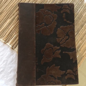 Levenger  Made in Italy large rustic leather embossed journal blank pages brown - Picture 1 of 8