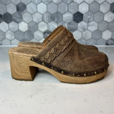 Zuecos Kork Ease de cuero marrón sin cordones para mujer talla 8 M usados en excelente estado $120 al por menor Foto 1 de 4