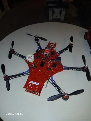 Scarab V3 550 Fpv Hexacopter with frsky x9d remote - Image 1 of 4