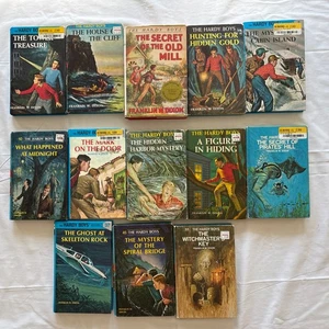 Lote de 13 libros de tapa dura vintage Hardy Boys Grosset & Dunlap (VER IMÁGENES) - Imagen 1 de 21