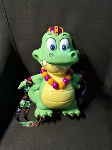 Universal Mardi Gras 2024 King Gator Popcorn Bucket Universal Studios W/ Beads - Picture 1 of 6