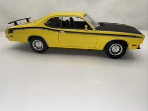 Johnny Lightning Red 1/24 1971 Plymouth Duster Diecast Model Car Used Plz READ - Picture 1 of 12