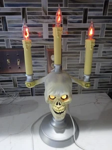 Spuk Halloween Kandelaber Totenkopf Flacker Lichter Leuchtaugen Trendmasters 💀 - Bild 1 von 7