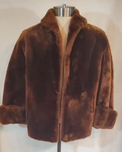 VINTAGE 1940's H D LAUDERBACK FURRIER medium brown/red Mouton Coat Sz S - Picture 1 of 18