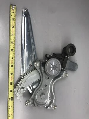 2013-2018 丰田 RAV4 CAMRY DRIVER 左后窗调节器 带电机 原始设备制造商 — 第 1/4 张图片