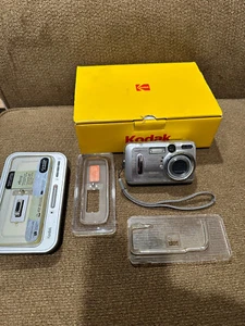 Kodak EasyShare / dock DX6440 4.0 MP Point & Shoot Digital Camera Silver Tested - Picture 1 of 8