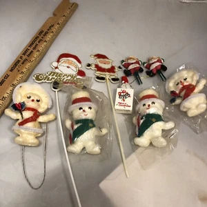 Vintage Craft Lot Floral Pics Ornaments Snowmen Santa Claus - Picture 1 of 5