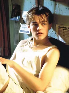 Leonardo DiCaprio - Leo - 12"" x 8,75"" Teen Mag Pinup Mini-Poster Clipping - Bild 1 von 2