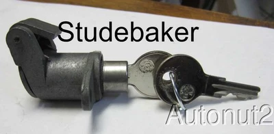 Cerradura guantera Studebaker con 2 llaves original NOS 1955 1956 1957 Foto 1 de 3