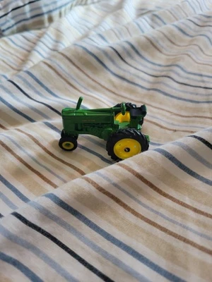 Kids John Deere Green Tractor - Image 1 of 4