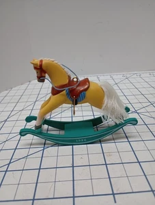 Hallmark Andenken Ornament 1986 Schaukelpferd #6 mit Originalkarton Xc - Bild 1 von 4