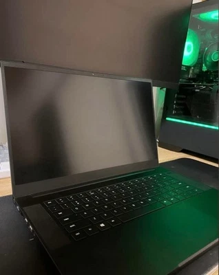 Razer Blade 15 Gaming Laptop 144Hz i7-9750H RTX2060 16GB/1.5TB US model Used - Image 1 of 4