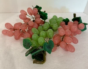 Lot - 3 Grape Clusters Lucite Acrylic Grapes & Leaves 9" MCM Pink Green Vintage - Picture 1 of 17