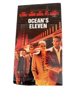 Oceans Eleven VHS Pre-owned George Clooney - Imagen 1 de 4
