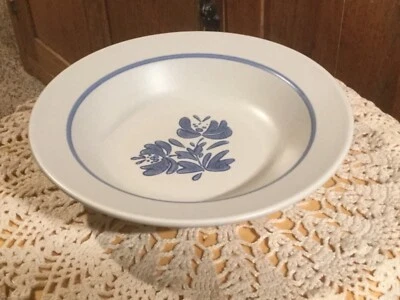 Cuenco de sopa de borde ancho Pfaltzgraff YORKTOWNE.  ¡HERMOSO!  "8,75"" D x 1,75"" H" Foto 1 de 4