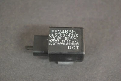 RELÉ INTERMITENTE GIRATORIO YAMAHA XV250 VIRAGO XV250 V STAR CP250V YZF750 YZF1000 OEM Foto 1 de 4