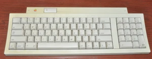 Vintage Apple Keyboard II M0487 Macintosh Mechanical Keyboard  - UNTESTED - Picture 1 of 4