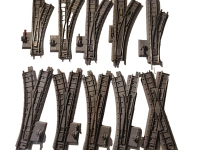 TRIANG 10 VINTAGE BAKELITE POINTS (TURNOUTS)/CROSSING R100/101/102 (UNBOXED) 00 - Image 1 of 4