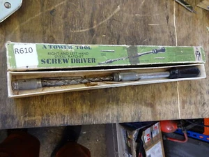Tower Yankee type push drive automatic screwdriver 18" length + 2 bits - Picture 1 of 5