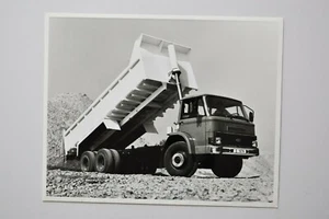 Foto de prensa de coche - Ford D-Series 2418 1979 Cummins 8,3 litros - vista lateral/frontal - Imagen 1 de 1