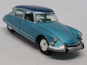 Johnny Lightning Light Blue '63 Citreon DS Loose Diecast 1:64 2003 - Picture 1 of 6