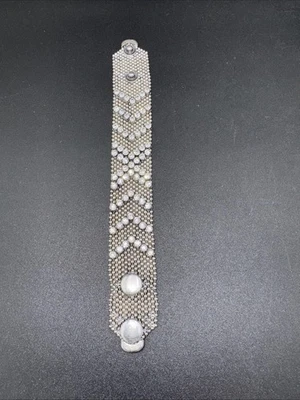 Brazalete a Presión Metal Líquido Tono Plata 1.25" Ancho Bola Cuentas Estrás Sin Firmar Foto 1 de 4