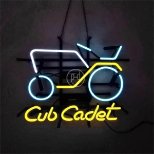 Insegna Neon 17"x14"Cub Cadet Luce Casa Camera Parete Appesa Artigianato Vero Vetro Arte - Foto 1 di 1