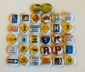 DMV Straßenschild Button Pins. 25 Stück. Mehr als +100 Designs. 1" Zoll Knöpfe. - Bild 1 von 12