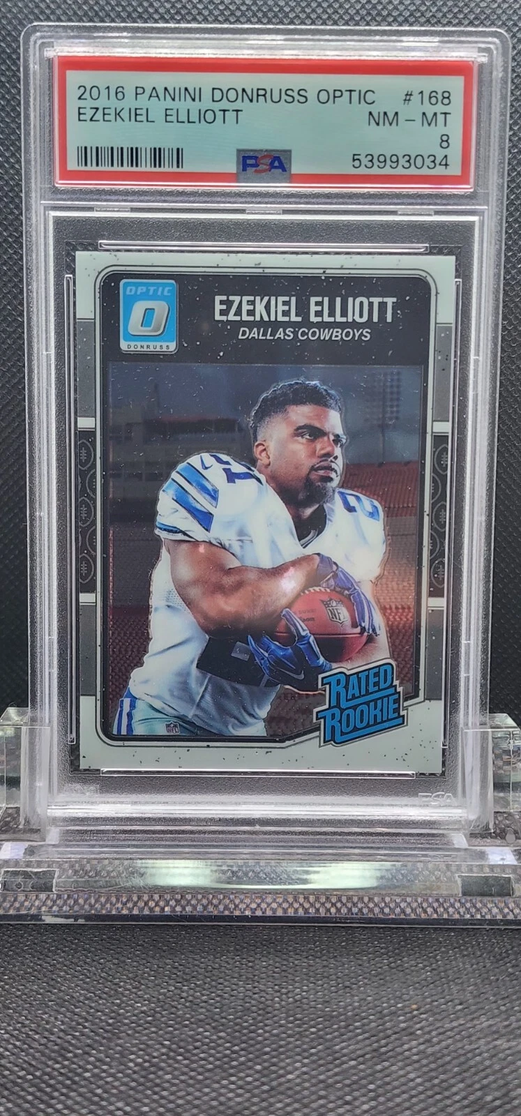 2016 Panini Donruss Optic #168 Ezekiel Elliott PSA 8