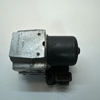 2003 - 2006 Chevrolet Avalanche ABS Antilock Brake pump module OEM  13451118 - Image 1 of 4