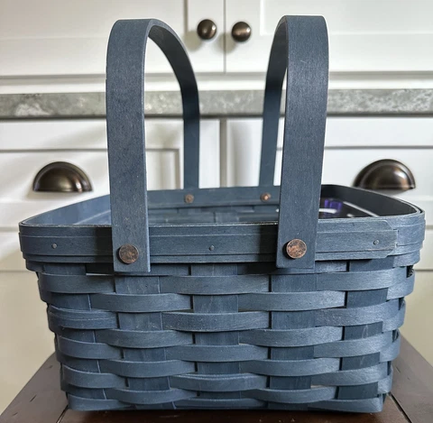 EUC Longaberger 2007 Cake Basket & Protector Swing Handles 12x12 BLUE - HTF Cover