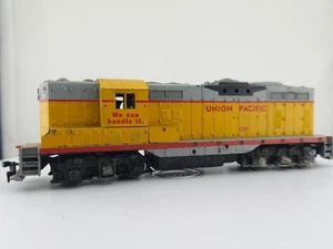 **READ** HO Scale GP9 Union Pacific Diesel Locomotive We Can Handle It 130 *READ - Picture 1 of 18