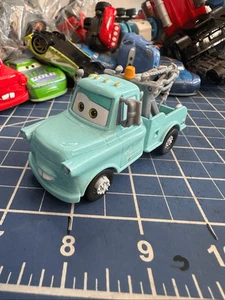 Disney Pixar Cars Movie MATER Flashback blau Diecast Fahrzeug Actionfigur 24254 - Bild 1 von 1